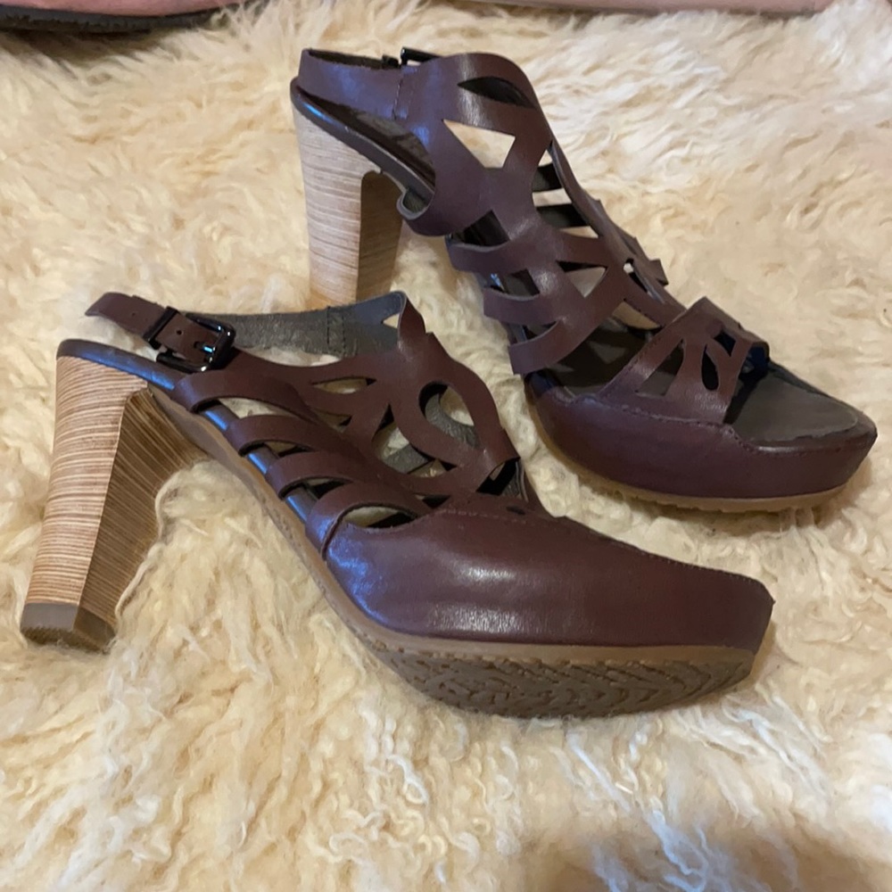 New MAM ZELLE leather heeled shoes